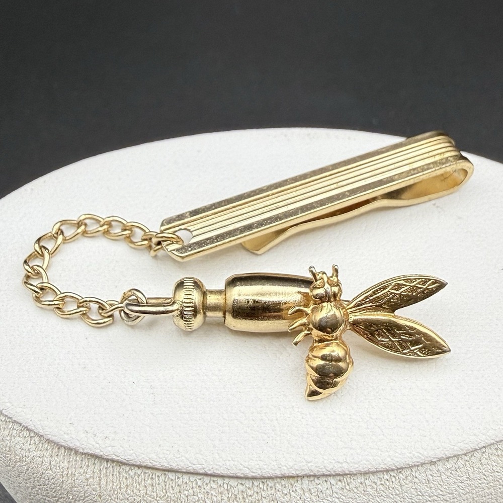 Vintage Hickok Gold Tone Bee Tie Chain Stick Pin Novelty Mid Century Tie Clip
